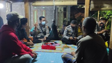 Photo of Polsek Bayan Evakuasi Warga Senaru Meningal Akibat Terkena Strom Tegangan Tinggi