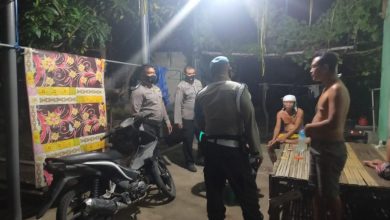 Photo of Dukung Pencegahan Covid-19 Polsek Bayan Lakukan Patroli Blue Light