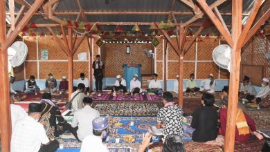 Photo of Bupati Lombok Utara dan Wabup Safari Jum’at Program Memaraq di Masjid Al Faruq Bayan Timur