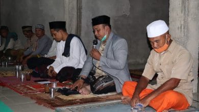 Photo of Kepala Desa Akar-Akar, Kecamatan Bayan Manfaatkan Momen Safari Ramadhan Untuk Bersilaturahim Dengan Warga