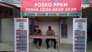 Photo of Kepala Desa Akarman, S.Sos., Buka Posko Satga Covid-19 di Pasar Akar-Akar Kecamatan Bayan