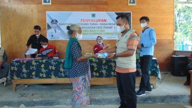 Photo of Kepala Desa Gunjan Asri Junaikin, S.Sos., Memberikan Bantuan Langsung Tunai Dana Desa Tahap Pertama