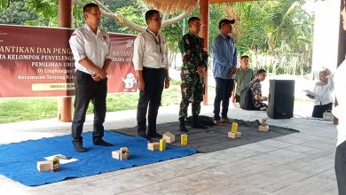 Photo of Pelantikan KPPS Desa Jenggala Dibarengi Penanaman Aksi Tanam Pohon