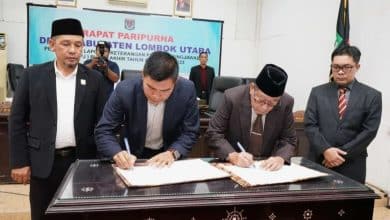 Photo of Sidang Paripurna DPRD Lombok Utara Bupati H.Djohan Sjamsu, SH Menyampaikan Laporan LKPJ Tahun Anggaran 2023
