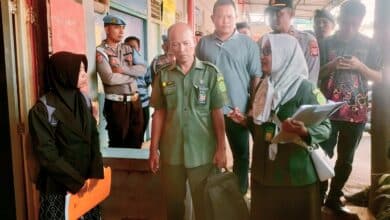 Photo of Pengadilan Negeri Mataram Laksanakan Pengosongan Lahan Sengketa Meski Ada Gugatan Perlawanan Derden Verzet