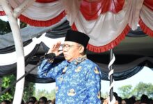 Photo of Bupati Lombok Utara Selaku Pembina pada Peringatan HGN dan HUT Ke-80 PGRI.