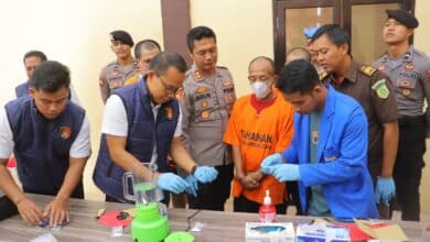 Photo of Polres Lombok Utara Musnahkan Barang Bukti Shabu dan Putus Jaringan Lintas Kabupaten