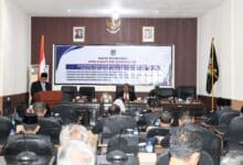 Photo of Pandangan Umum Fraksi DPRD Lombok Utara terhadap Tiga Raperda Strategis Wabup Sampaikan Jawaban Exsekutif