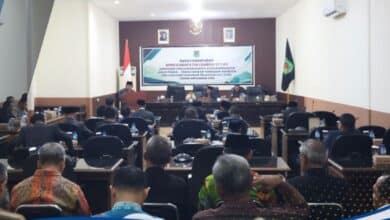 Photo of Pandangan Umum Fraksi DPRD Lombok Utara terhadap Raperda Pertanggungjawaban APBD 2025 Bupati Sampaikan Jawaban Pemerintah Daerah
