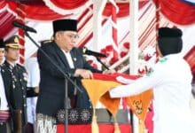 Photo of Bupati Lombok Utara Dr. H. Najmul Akhyar, SH., MH., Pimpin Upacara HUT RI Ke-81