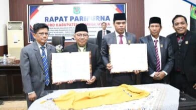 Photo of Sidang Paripurna DPRD Lombok Utara Bahas Dua Raperda